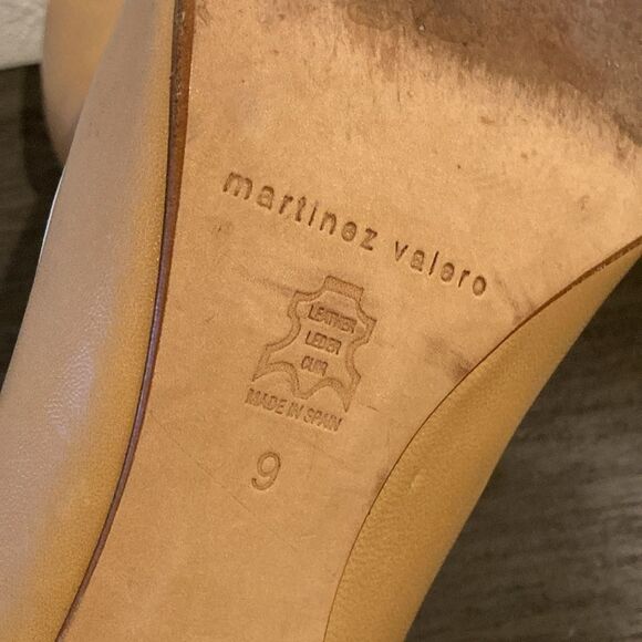 Martinez Valero Tan Leather Peep-Toe Heels Size 9 Made in Spain Elegant Classic - Picture 12 of 13